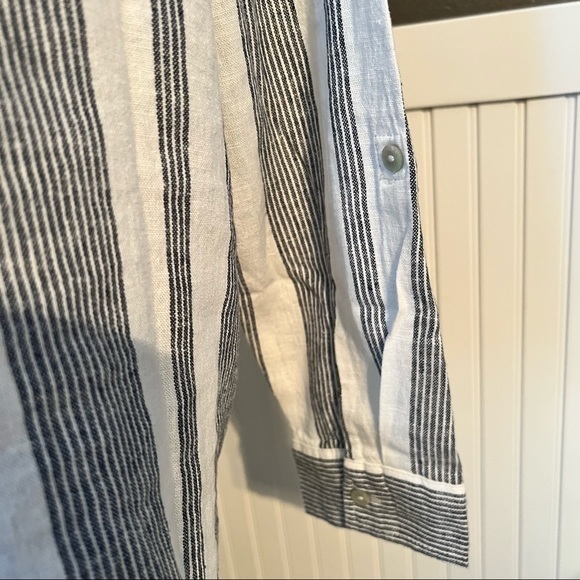 NWT! Women’s Orvis striped linen blend button down long sleeve top - Picture 4 of 5